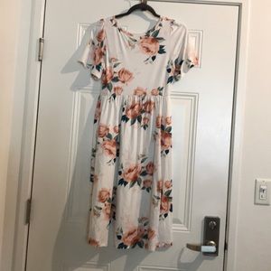 Donating Saturday! Sweet floral dress